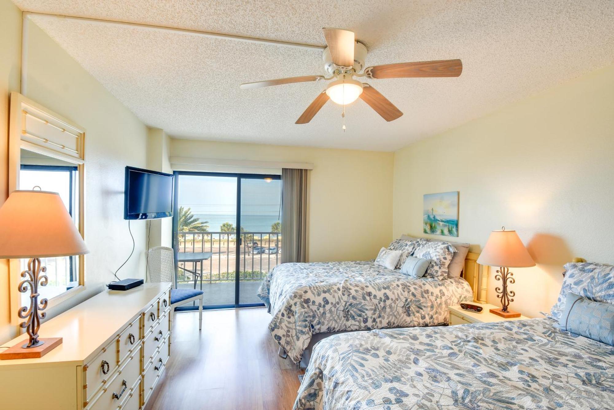 סיינט פיט ביץ' Coastal Condo With Balcony Walk To Madeira Beach! מראה חיצוני תמונה